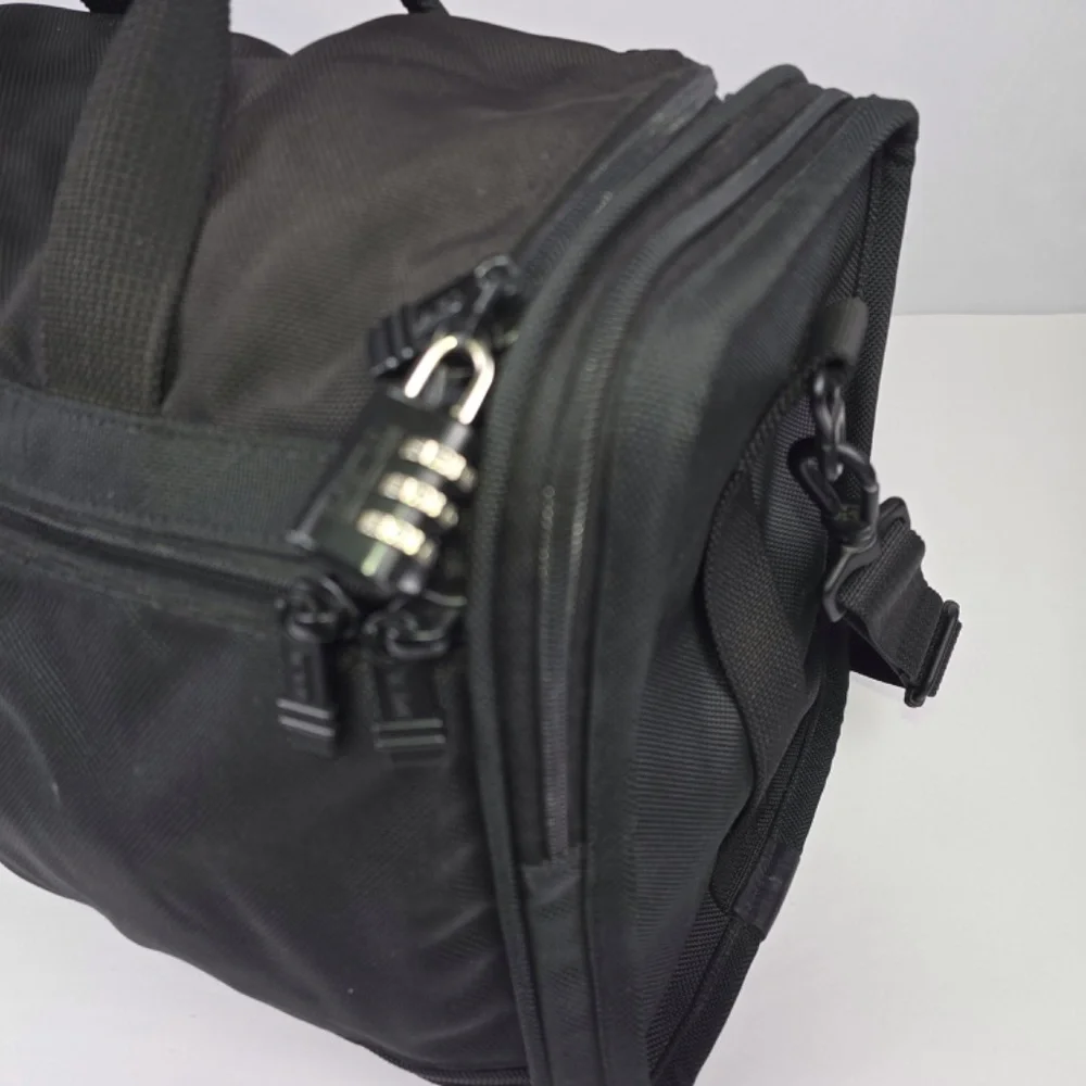 TUMI Alpha Weekend Bag Carry-On Duffle Black Ballistic Nylon 18"x 7"x 11" 221D3 - Picture 5 of 14